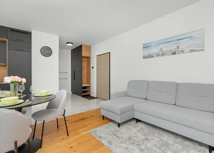 Apartment Na 15 Pietrze Z Widokiem Na Zatoke W Gdyni I Parkingiem By Renters